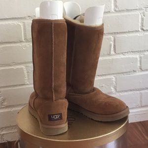 High rise Ugg boots
